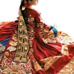 【国際結婚】韓国籍です。父が結婚式でチマチョゴリを着て欲しいと言ってるのですが・・・。